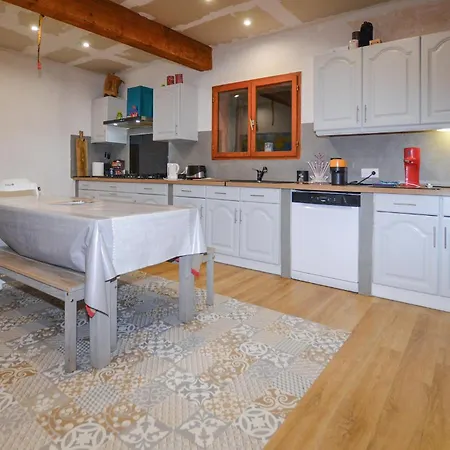 Grande Piscine Nyaraló