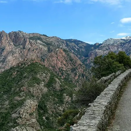 Grande Piscine Nyaraló